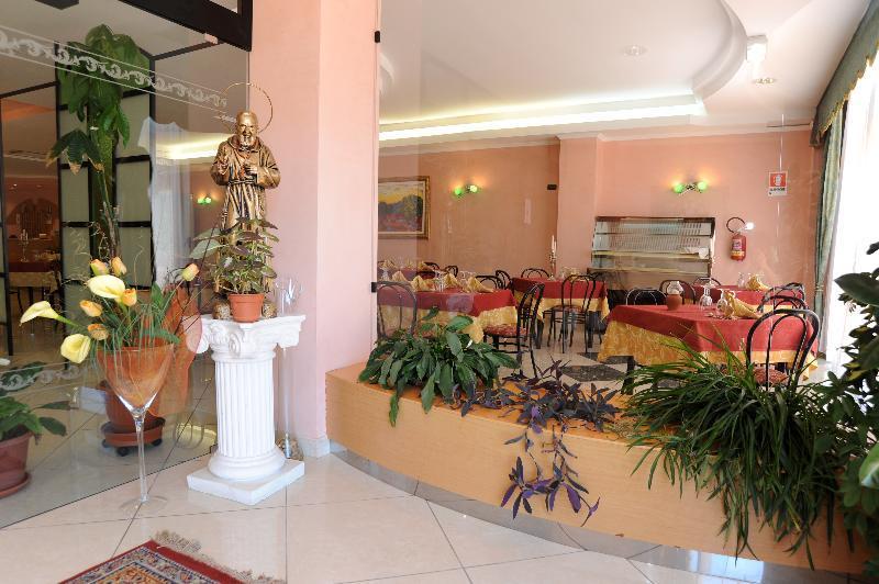 Hotel Garden سان جيوفاني روتوندو المظهر الخارجي الصورة