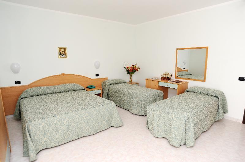Hotel Garden سان جيوفاني روتوندو المظهر الخارجي الصورة