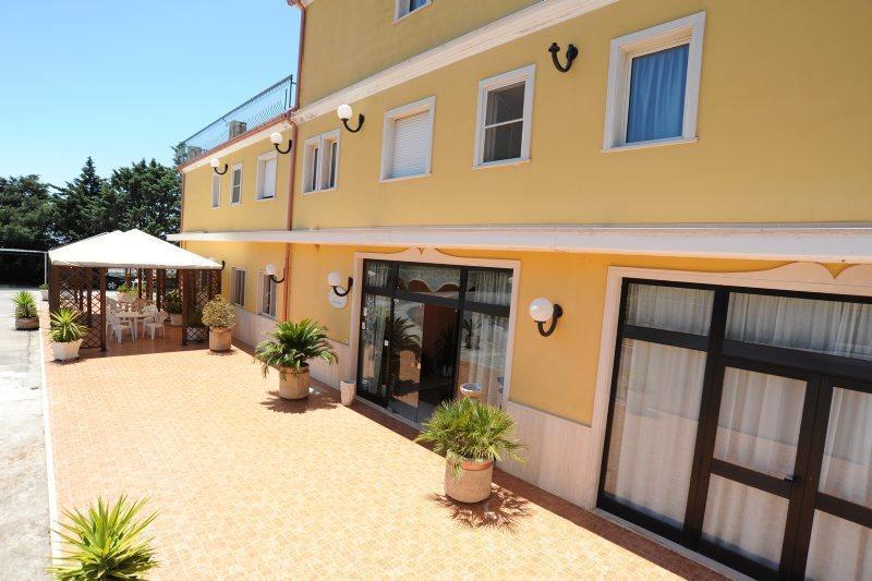 Hotel Garden سان جيوفاني روتوندو المظهر الخارجي الصورة