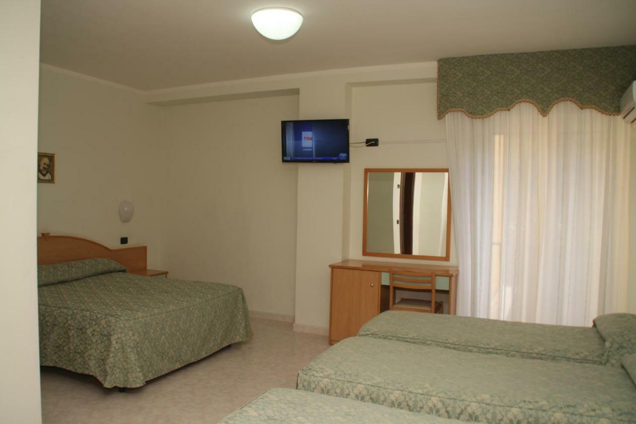 Hotel Garden سان جيوفاني روتوندو المظهر الخارجي الصورة